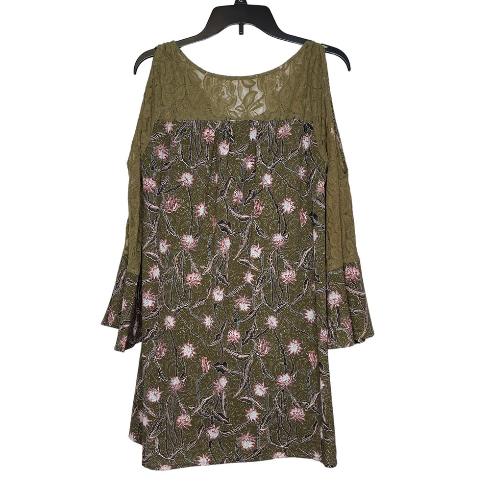 Entro Women's Top Floral Sheer Lace Cold Shoulder Flare Sleeves Green/Pink Small